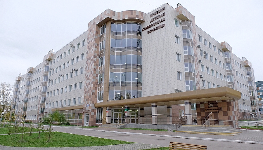 Пациентам Детской краевой больницы Прикамья в 2022 году провели 1341 переливание донорской крови