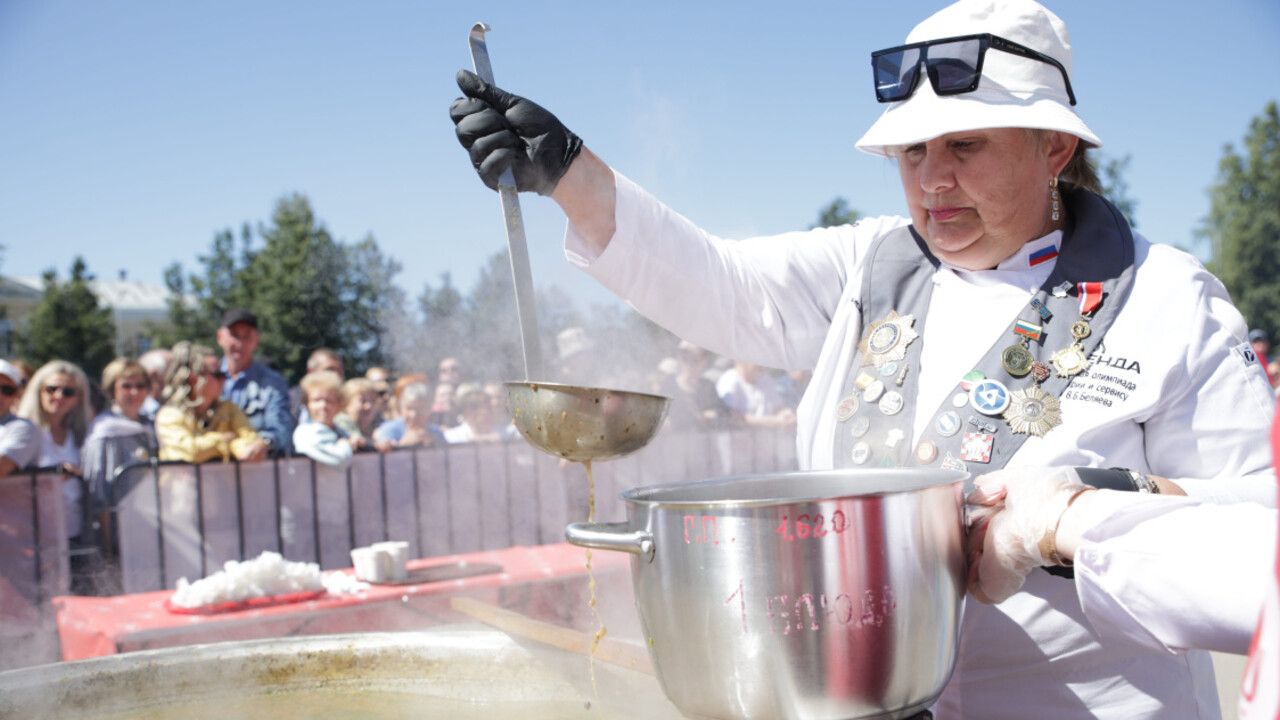 В Кудымкаре установлен рекорд России по приготовлению свыше  двух тысяч порций супа тшакьяшыд