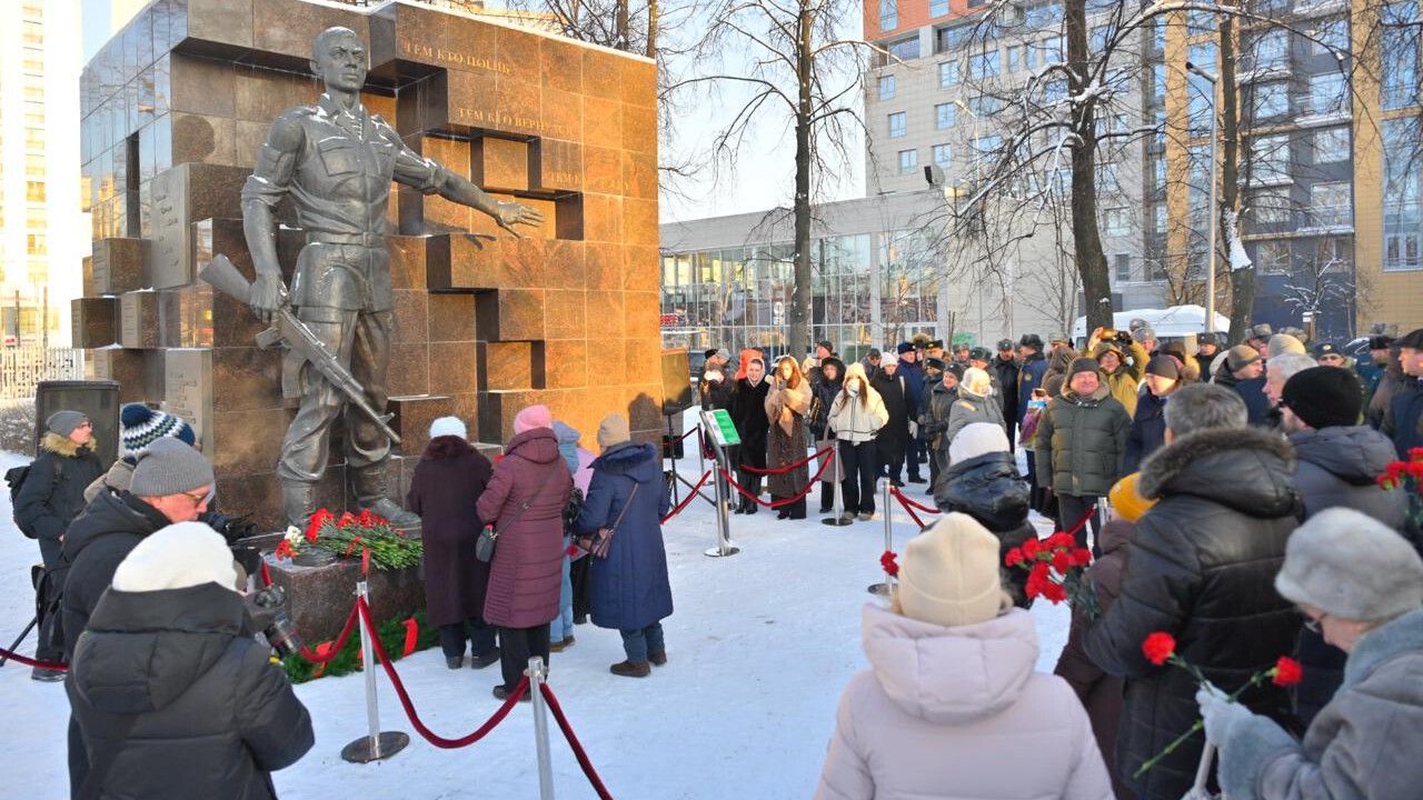 В Перми в День Героев Отечества почтили подвиг защитников страны