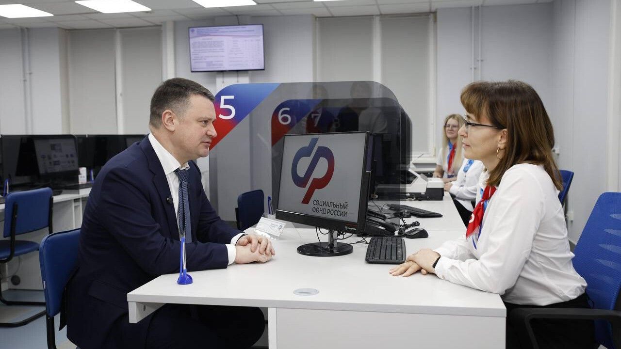 ​Глава Соцфонда России открыл в Перми флагманскую клиентскую службу