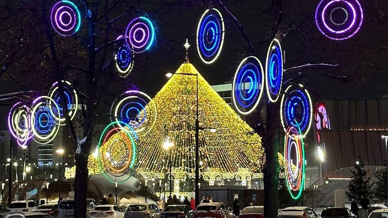 ​Церемония зажжения огней на главной ели в Перми переносится