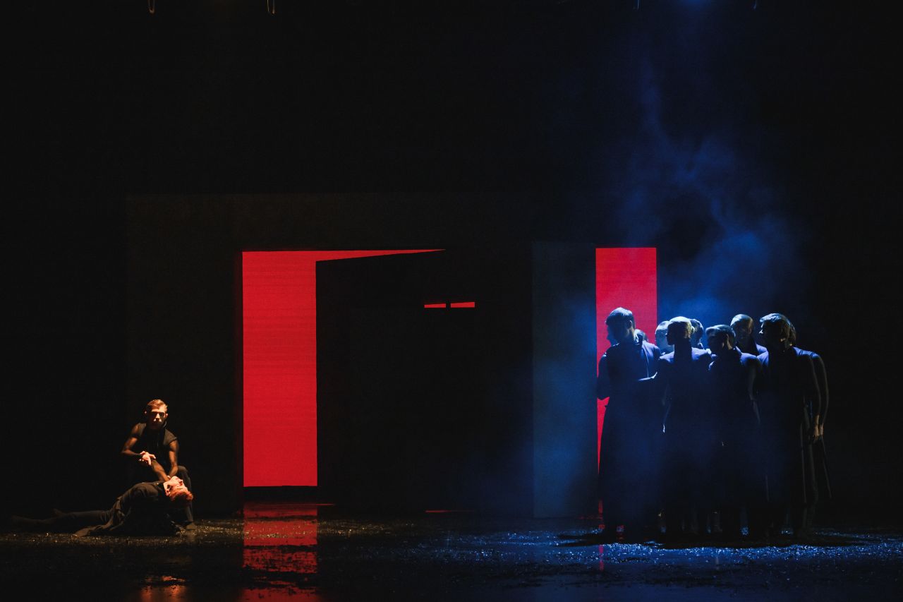 Сцена из спектакля «Поэма странствий». Фото: Андрей Чунтомов/пресс-служба театра «Балет Евгения Панфилова»