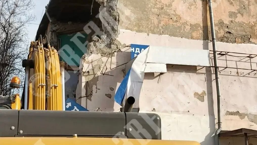 ​Разбор завалов продолжается на месте обрушения дома на улице Чкалова в Перми