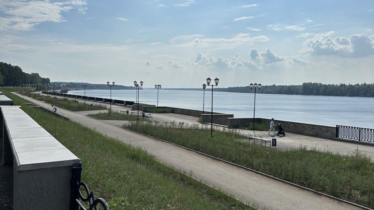 Суд обязал выплатить компенсацию женщине за падение на лестнице курорта «Усть-Качка»