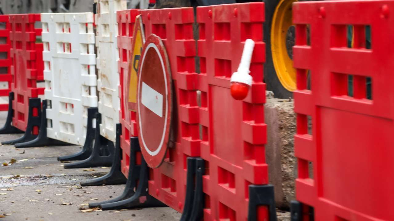 ​В августе в шести районах Перми начнется ремонт дорог