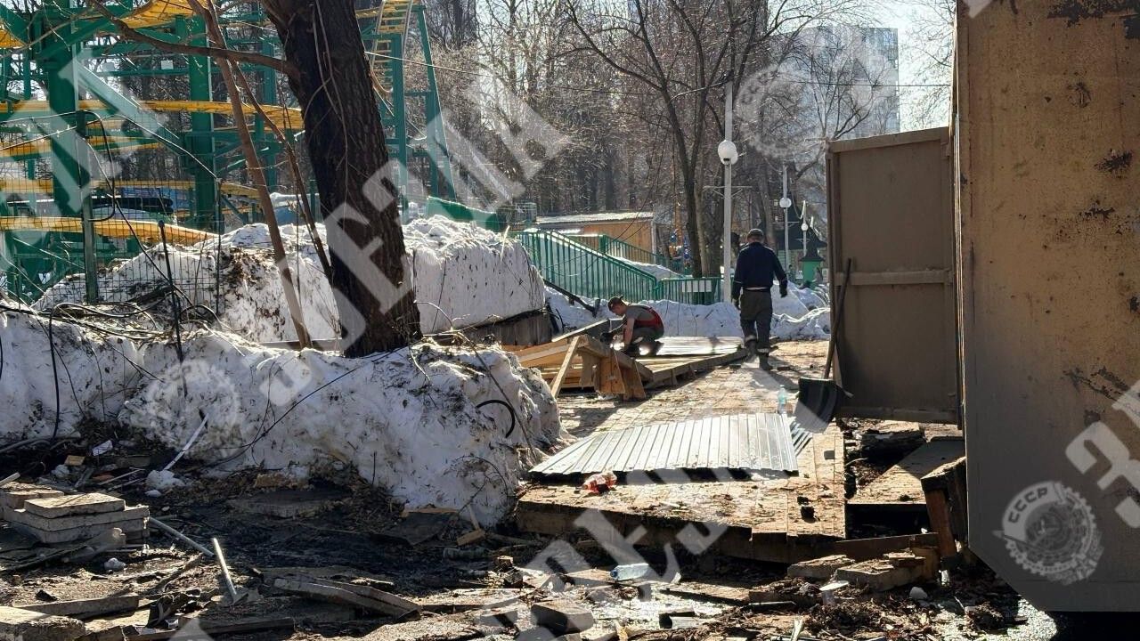 Торговые киоски сносят в пермском парке имени Горького