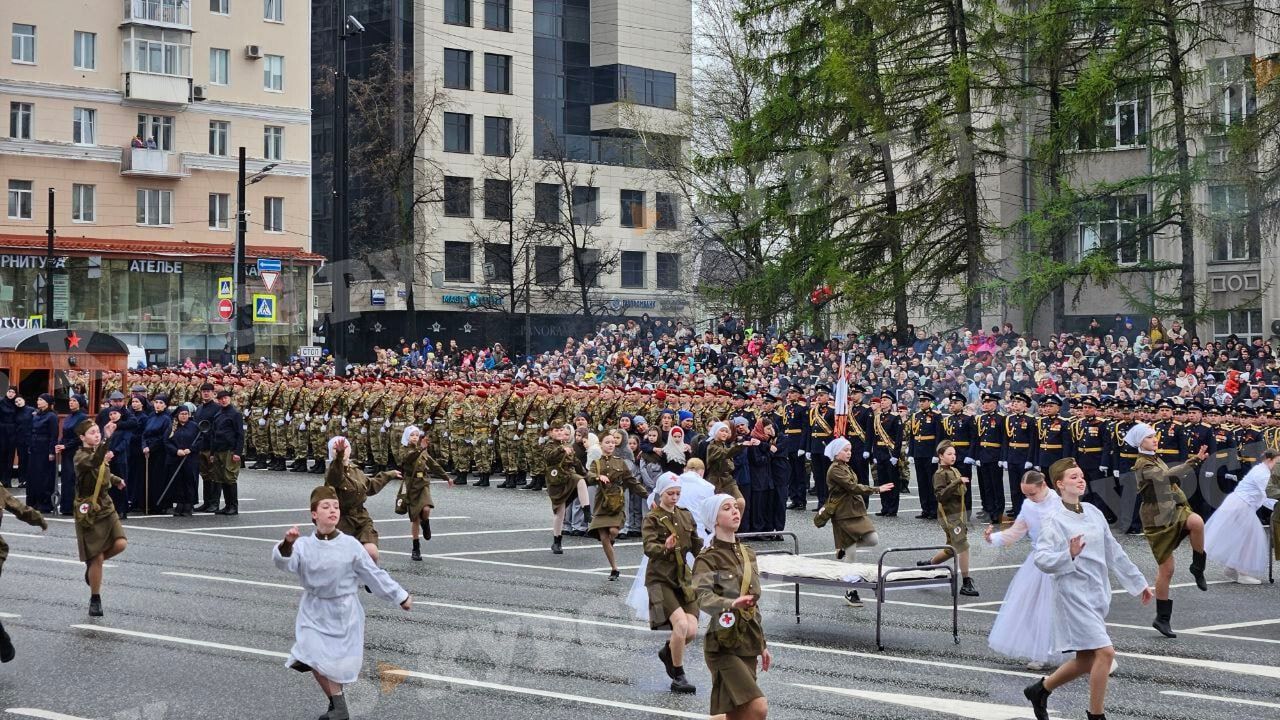 Парад Победы в Перми объединил две тысячи участников