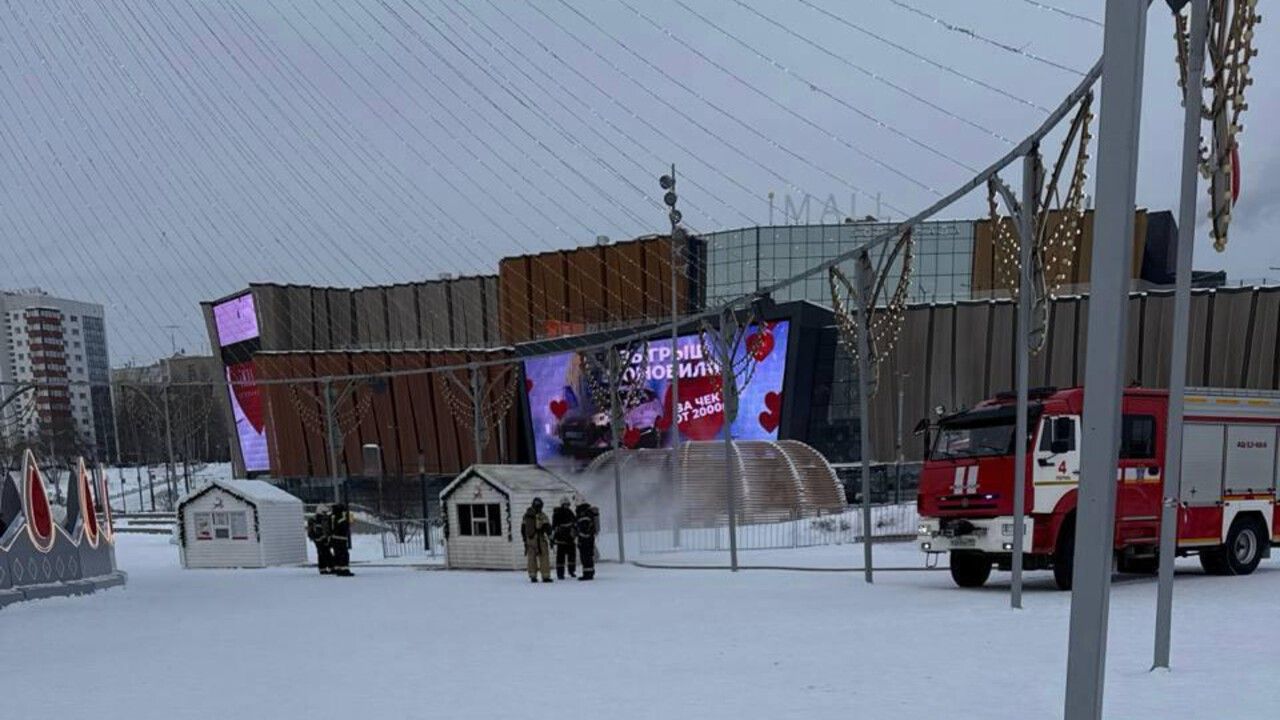 ​Ледовый городок на пермской эспланаде вновь открыт