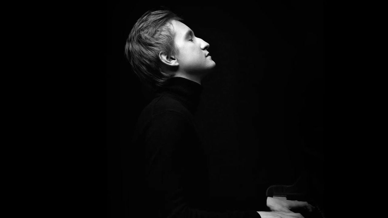 9 апреля в БЗФ Пермской краевой филармонии состоится сольный фортепианный концерт Дмитрия Маслеева