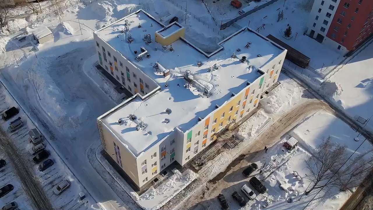 В Мотовилихинском районе Перми завершается строительство детской поликлиники 