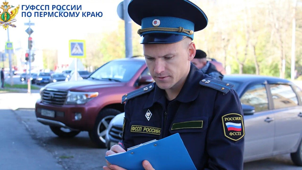 ​В Прикамье хозяйка аварийного дома снесла опасное строение после вмешательства судебных приставов