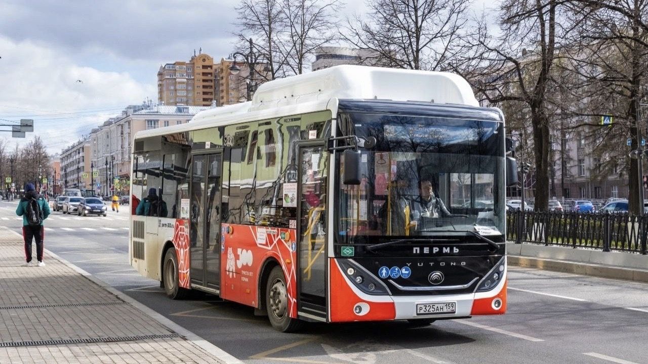 В Перми на маршрут №33 вышел автобус китайского производства
