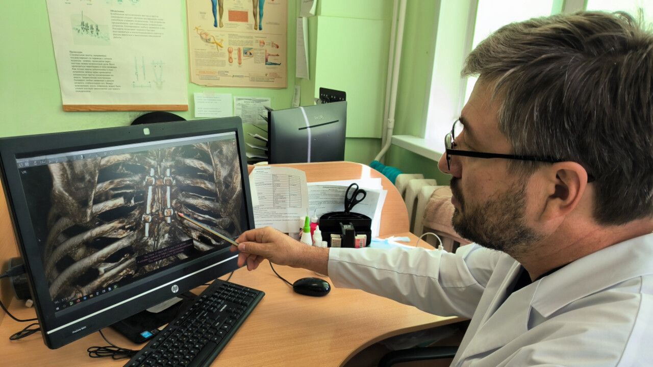 ​Пермские врачи спасли участника СВО от инвалидности после тяжелой травмы позвоночника