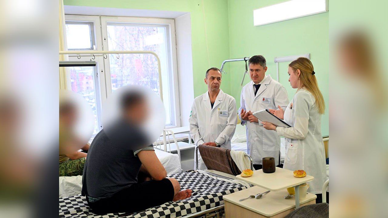 ​Губернатор Пермского края посетил бойцов СВО, проходящих лечение в Перми
