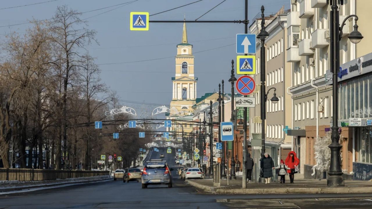 ​В Перми впервые начнут мыть фасады домов от пыли и грязи после зимы