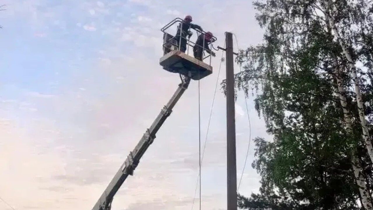 МинЖКХ Прикамья контролирует устранение последствий ураганного ветра в муниципалитетах региона 