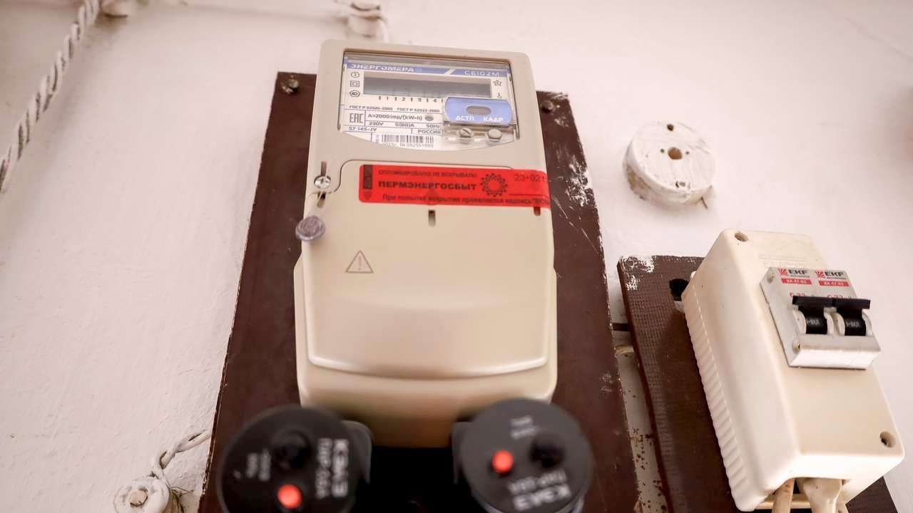 ​В Пермском крае по заявлениям компании «Россети Урал» возбуждено 17 уголовных дел в отношении энерговоров 