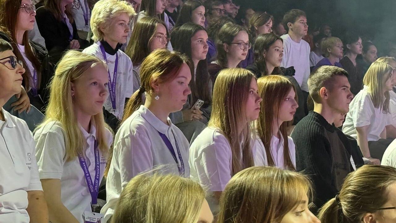 В Перми состоялось торжественное открытие окружного фестиваля «Будущее в руках детей»