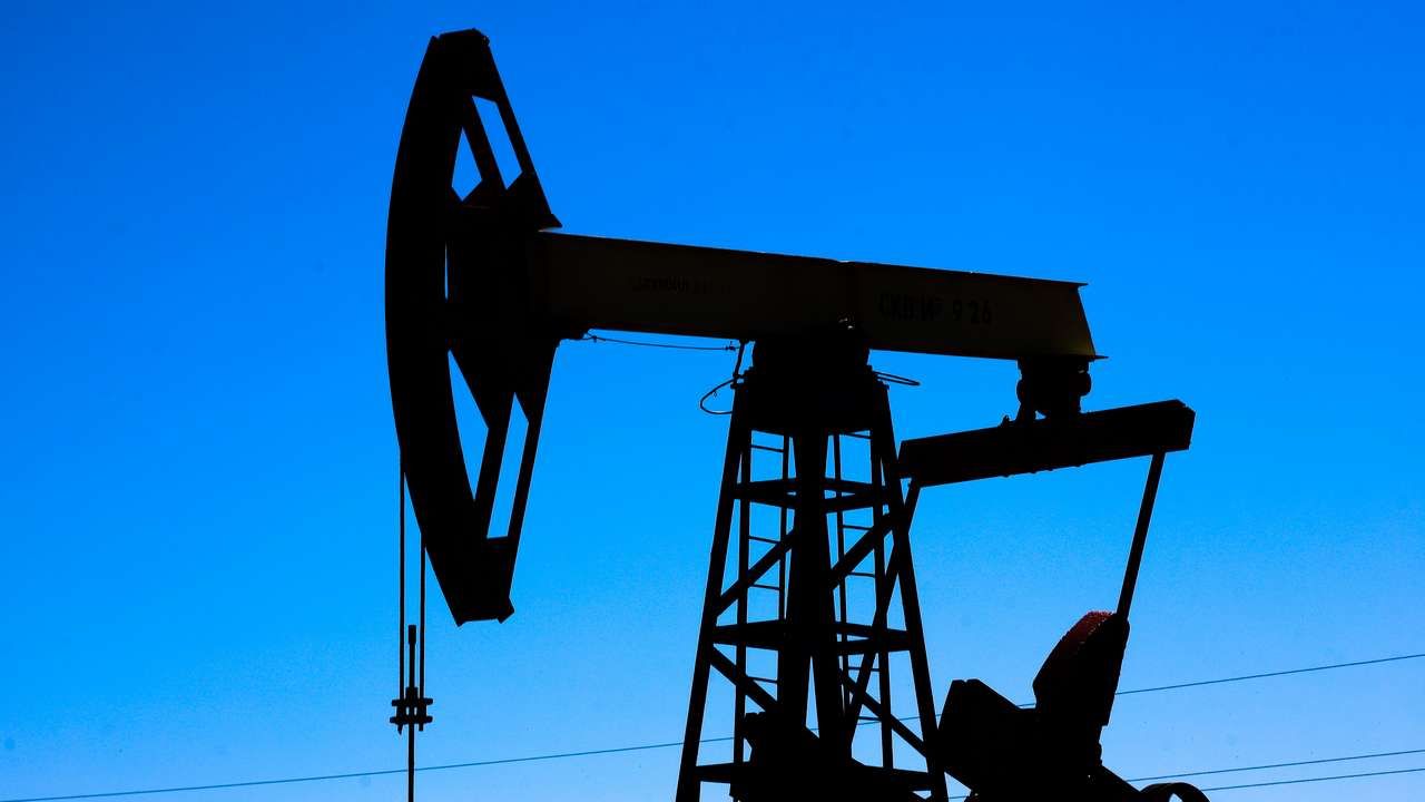 В Пермском крае отмечен дальнейший рост цен на бензин