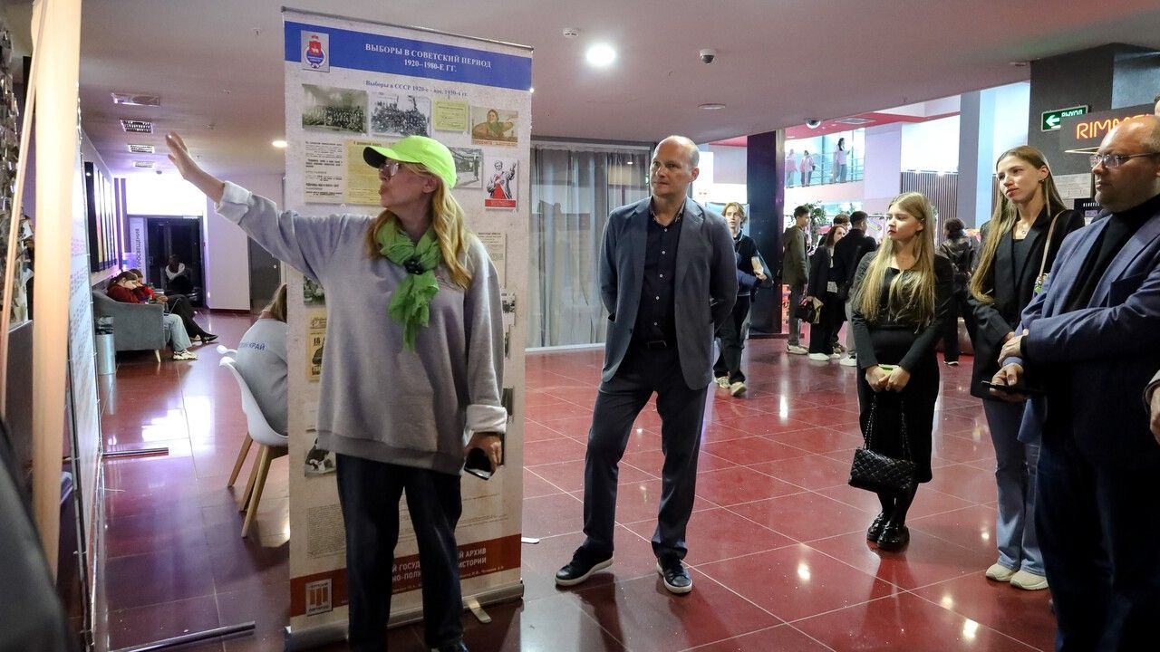 На площадке пермского ЦОН работает выставка об истории выборов в Прикамье