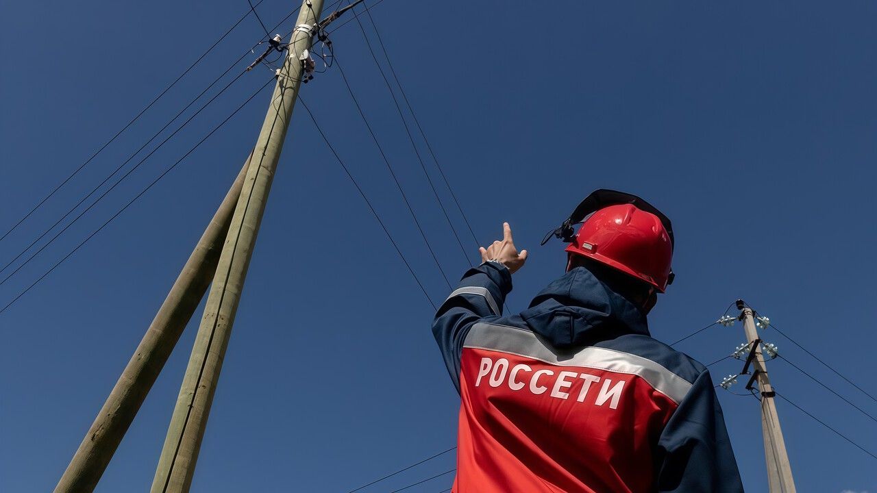 ​Энергетики Прикамья продолжают борьбу с незаконным монтажом ВОЛС на опорах ЛЭП