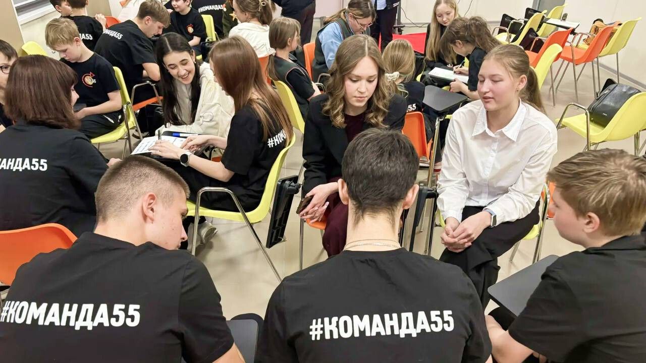 Рассказываем, как школам вести живой и полезный канал в MAX