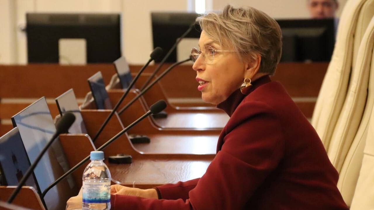 ​Освобождение Елены Зыряновой от должности главы бюджетного комитета Заксобрания Прикамья рассмотрят 17 апреля