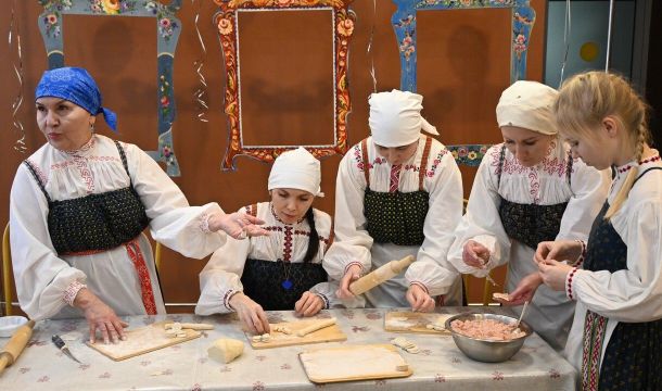 Что такое святки и почему они связаны с лепкой пельменей?