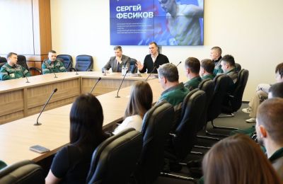 ​Именитый пловец Сергей Фесиков встретился с юными спортсменами Прикамья