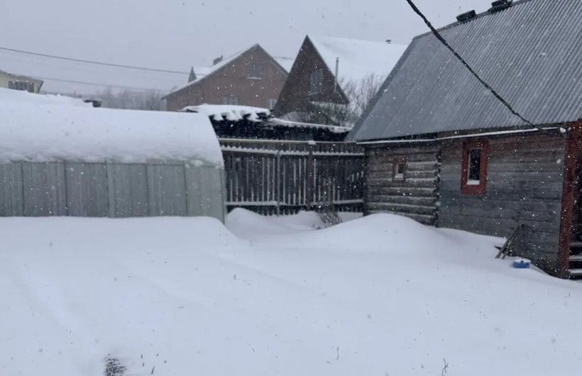 На севере Прикамья дождь сменился сильным снегом и резким похолоданием