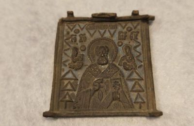 ​Рижский бальзам и образ святого: итоги археологического сезона подвели в Прикамье