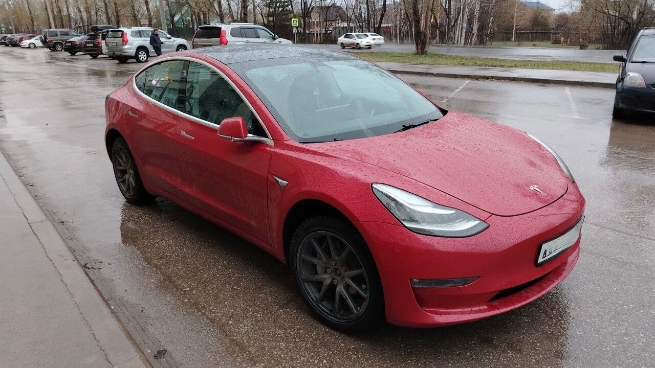 ​Электромобили есть, роста нет: почему рынок электрокаров в Прикамье буксует