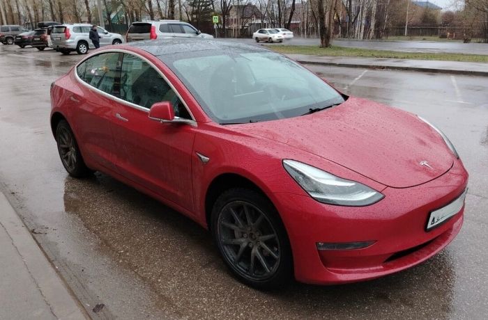 ​Электромобили есть, роста нет: почему рынок электрокаров в Прикамье буксует