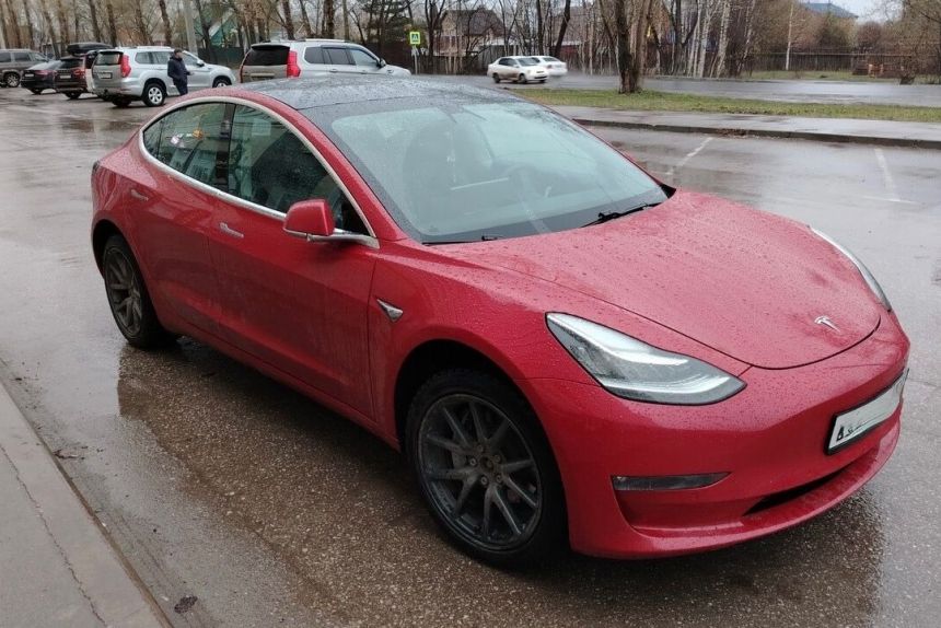 ​Электромобили есть, роста нет: почему рынок электрокаров в Прикамье буксует