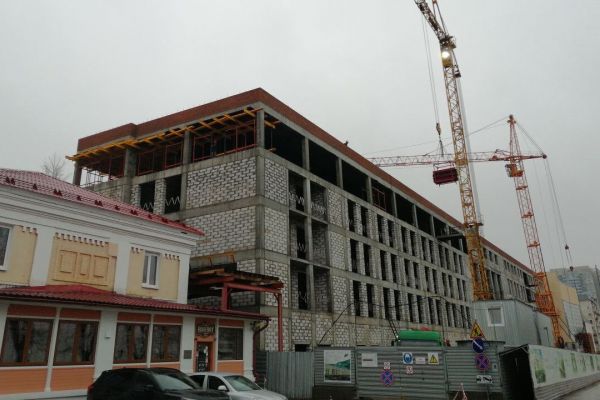 В Перми завершен каркас новой гостиницы на улице Окулова