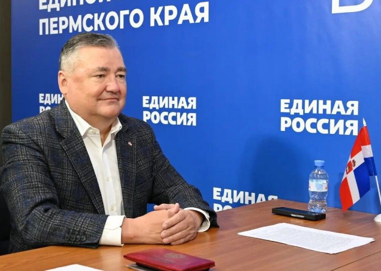 ​Председатель Заксобрания Прикамья Валерий Сухих подал документы на праймериз «Единой России»