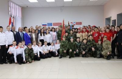 ​Копию Знамени 62-ой Гвардейской Молотовской танковой бригады принял Красновишерский округ