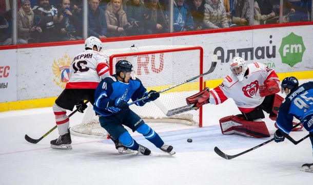 Спортивные итоги недели: пермским хоккеистам и баскетболистам пришлось уступить соперникам