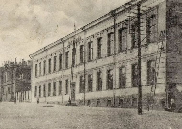 Трудно поверить, но Михаил Осоргин в гимназии был второгодником