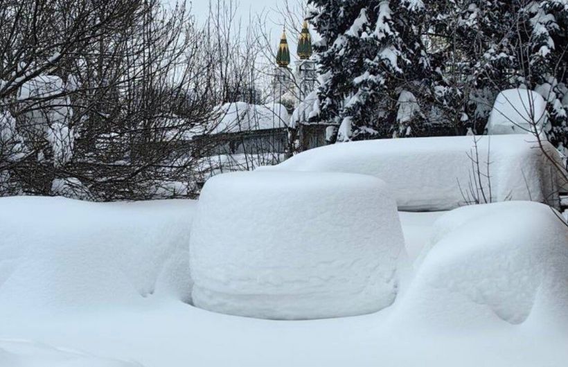 Зимой в Перми высота снега достигла 99 см