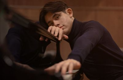 ​Всемирно известный пианист Джордж Харлионо выступит в Органном зале Пермской краевой филармонии