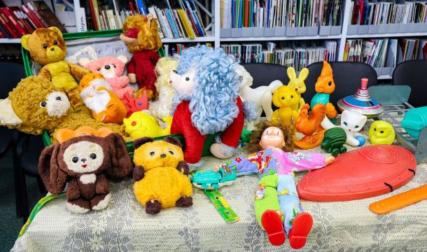 «Советские Чебурашки подорожали в десятки раз»: коллекционер Валерия Костарева из Перми рассказала, почему старые игрушки снова в цене