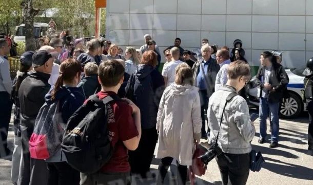 После атаки беспилотников в Прикамье повреждены жилой дом и административное здание
