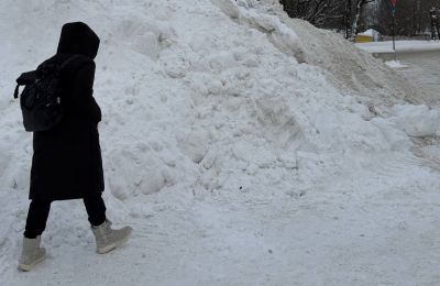​Сугробы в Перми достигли рекордной высоты