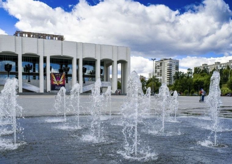 ​Городские фонтаны после зимней консервации запустили в Перми