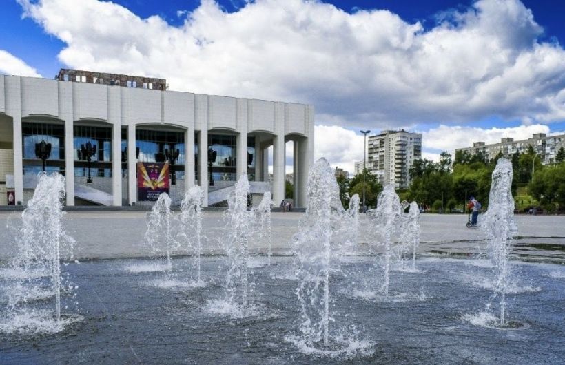 ​Городские фонтаны после зимней консервации запустили в Перми