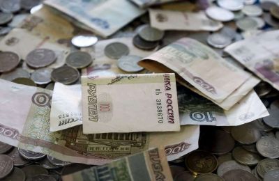 ​Более сотни работников подрядчика пермского завода пожаловались на задержку зарплаты