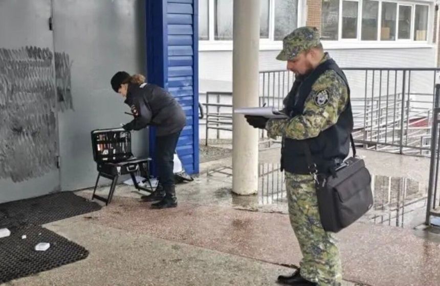 ​Учительница, раненная школьником в Добрянке, скончалась