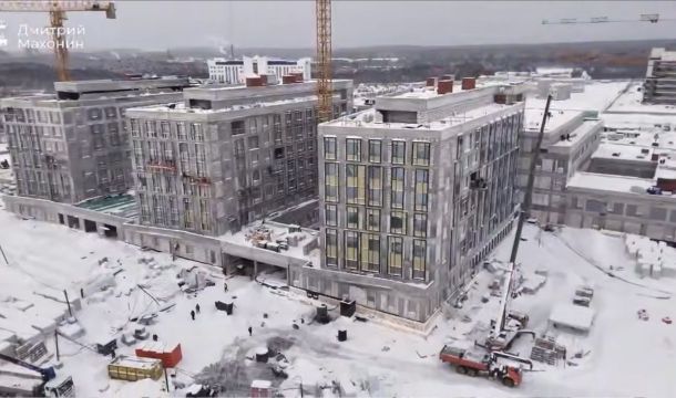 ​Губернатор Прикамья показал ход строительства онкоцентра и межвузовского кампуса в Перми