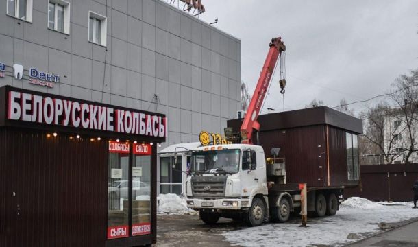 В Перми за апрель демонтировали 40 незаконных торговых объектов